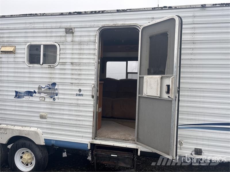 Jayco 28 ft 6 in T/A Travel Trailer Citas piekabes