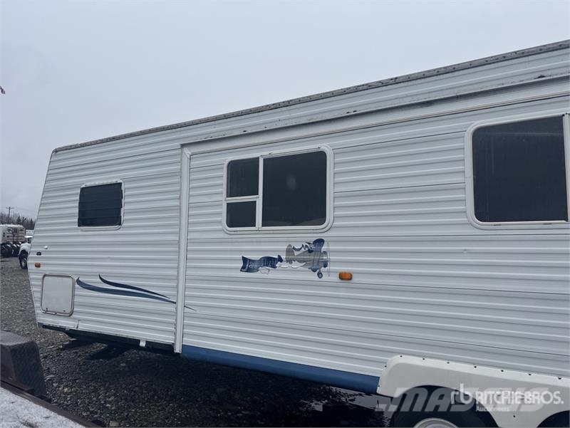 Jayco 28 ft 6 in T/A Travel Trailer Citas piekabes