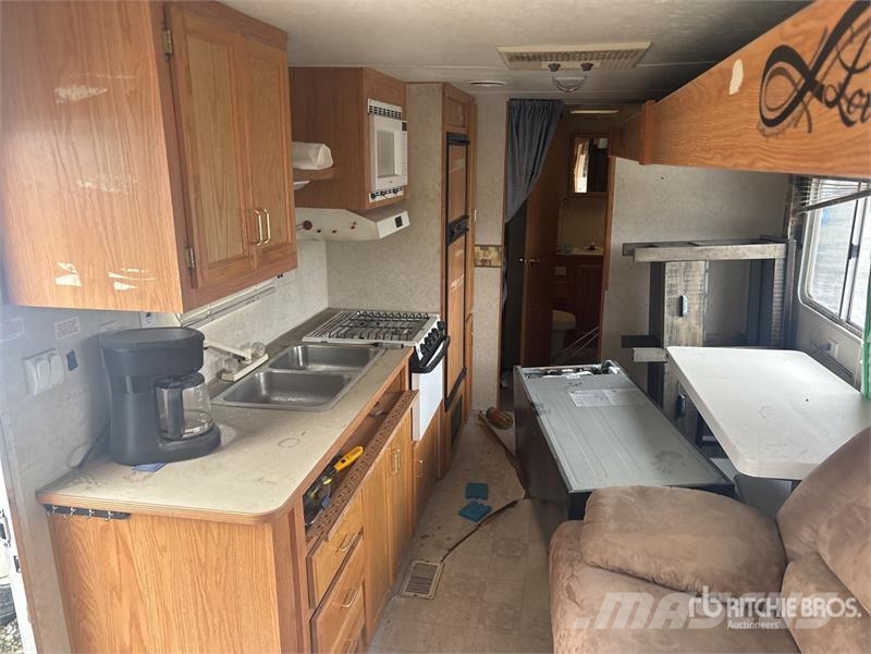 Jayco 28 ft 6 in T/A Travel Trailer Citas piekabes