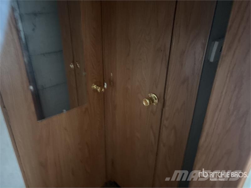 Jayco 28 ft 6 in T/A Travel Trailer Citas piekabes