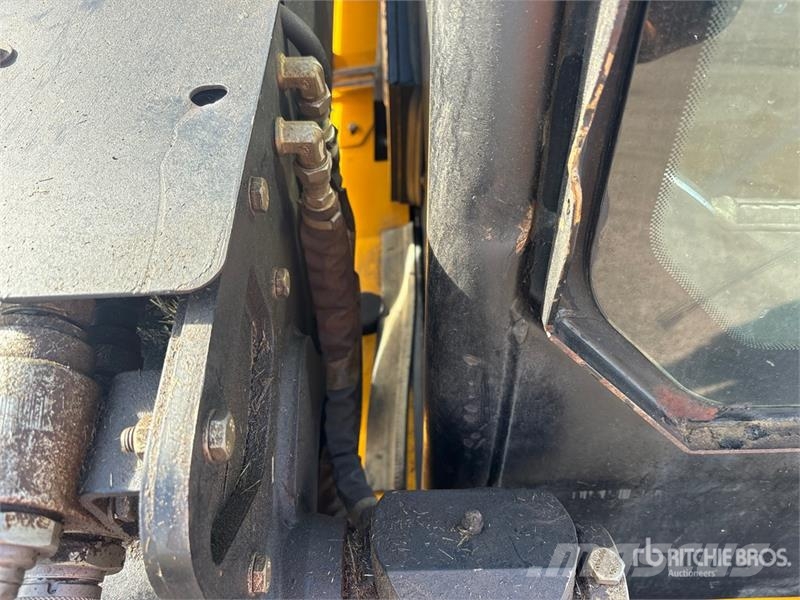 JCB 260 Skid steer loaders
