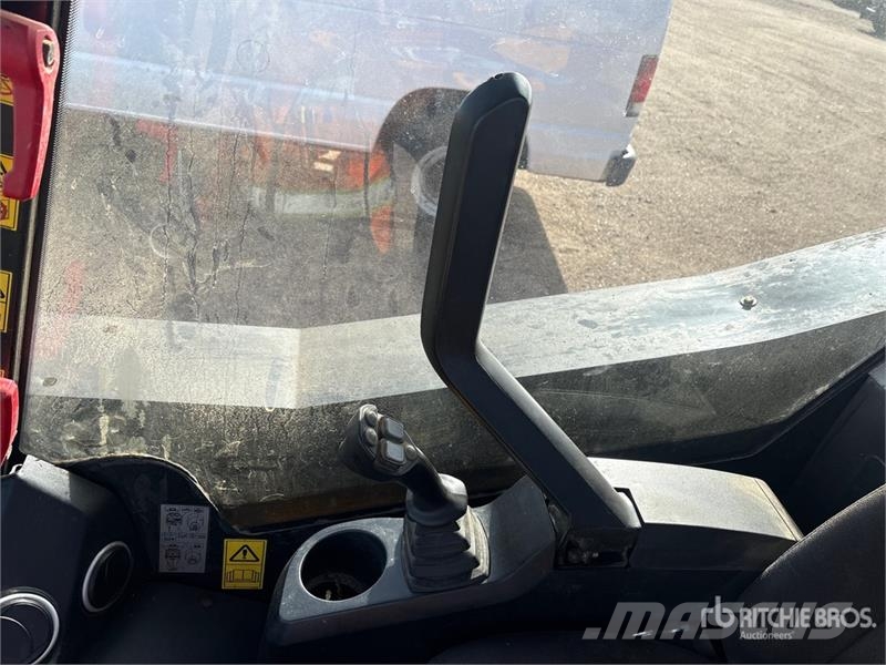 JCB 260 Skid steer loaders