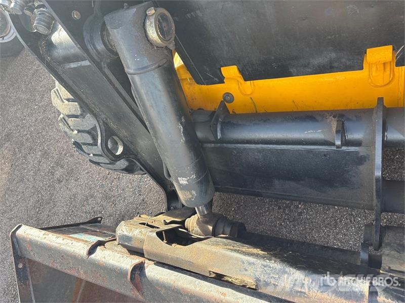 JCB 260 Skid steer loaders