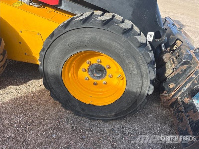 JCB 260T لوادر انزلاقية التوجيه