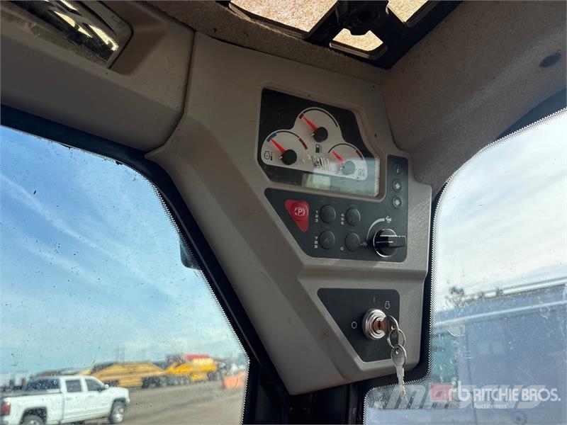 JCB 260T لوادر انزلاقية التوجيه