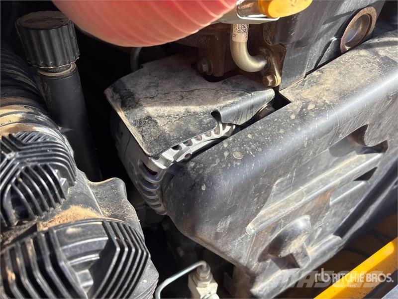 JCB 260T لوادر انزلاقية التوجيه