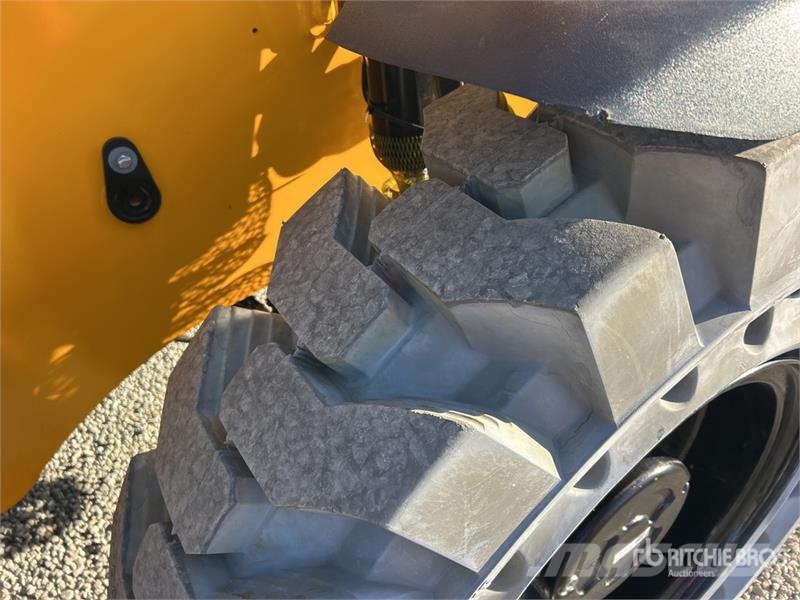 JCB 507-42 텔러 핸들러