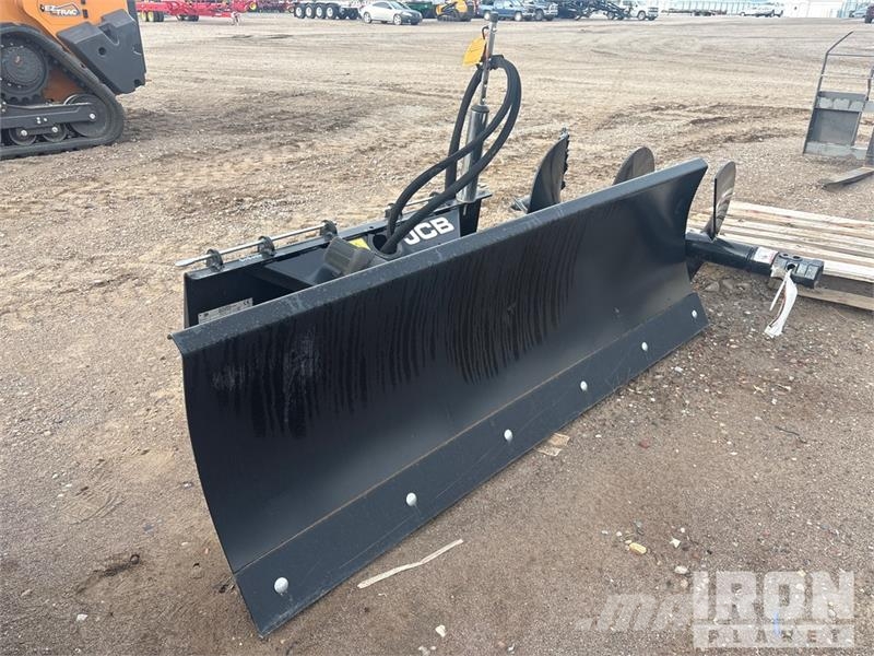 JCB SBM72 72 in Skid Steer Snow Pusher Hóeltakarítók
