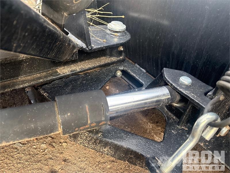 JCB SBM72 72 in Skid Steer Snow Pusher Hóeltakarítók
