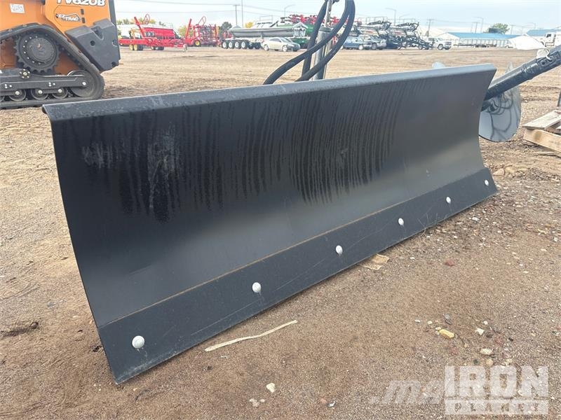 JCB SBM72 72 in Skid Steer Snow Pusher Hóeltakarítók
