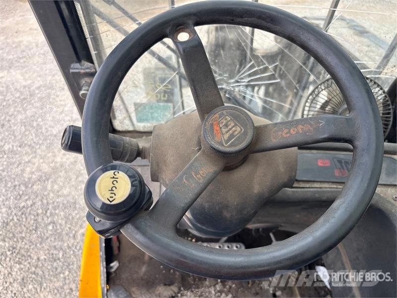 JCB TLT35D Teleskopski viličarji
