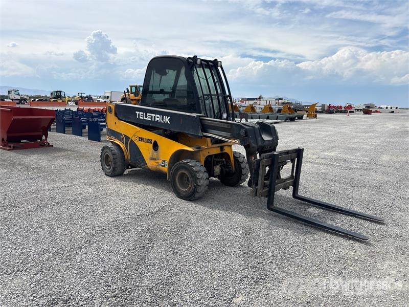 JCB TLT35D Teleskopski viličarji