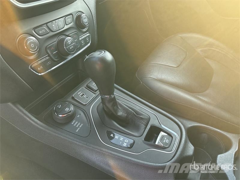 Jeep Cherokee 4WD SUV Auto