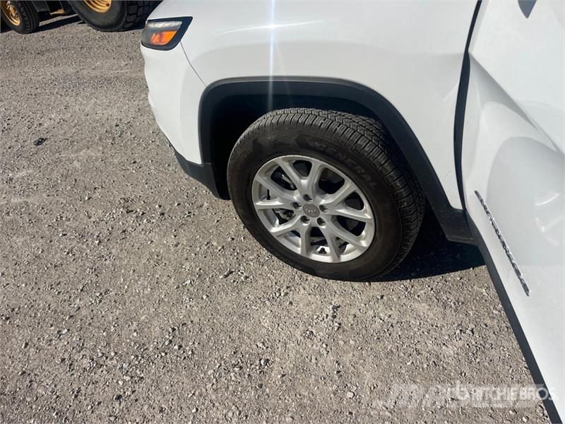 Jeep Cherokee 4WD SUV Cars