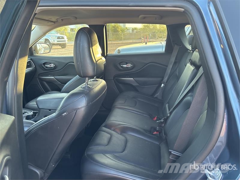 Jeep Cherokee 4WD SUV Auto