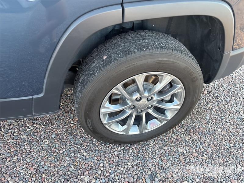 Jeep Cherokee 4WD SUV Auto
