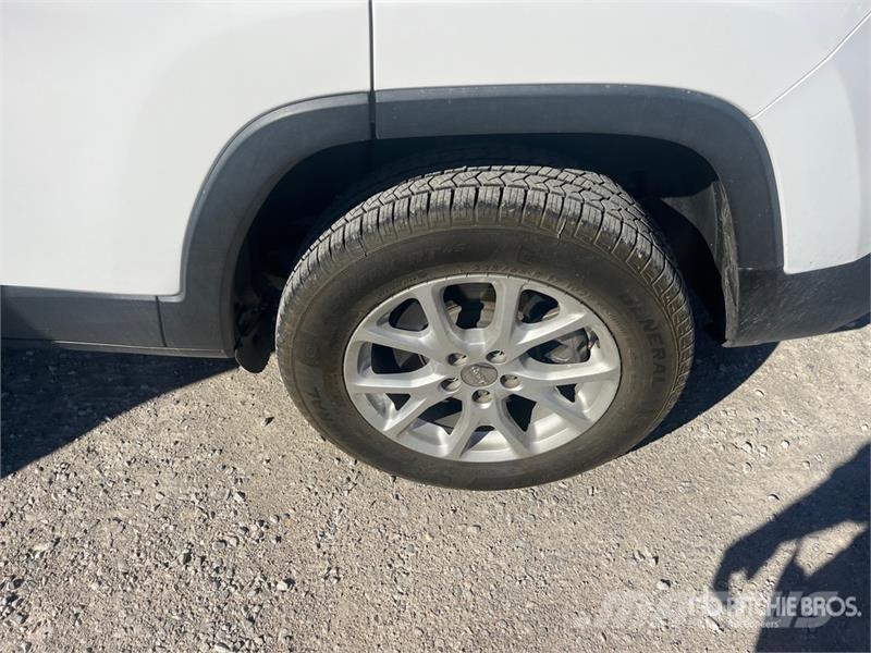 Jeep Cherokee 4x4 SUV Cars