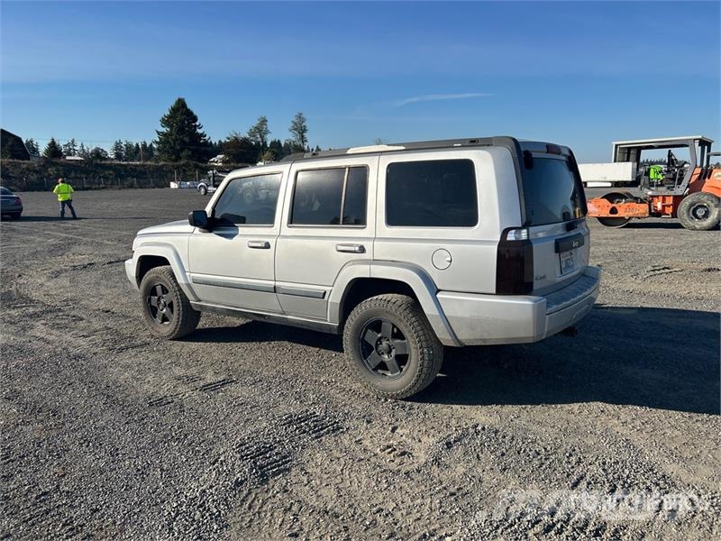 Jeep Commander 汽车