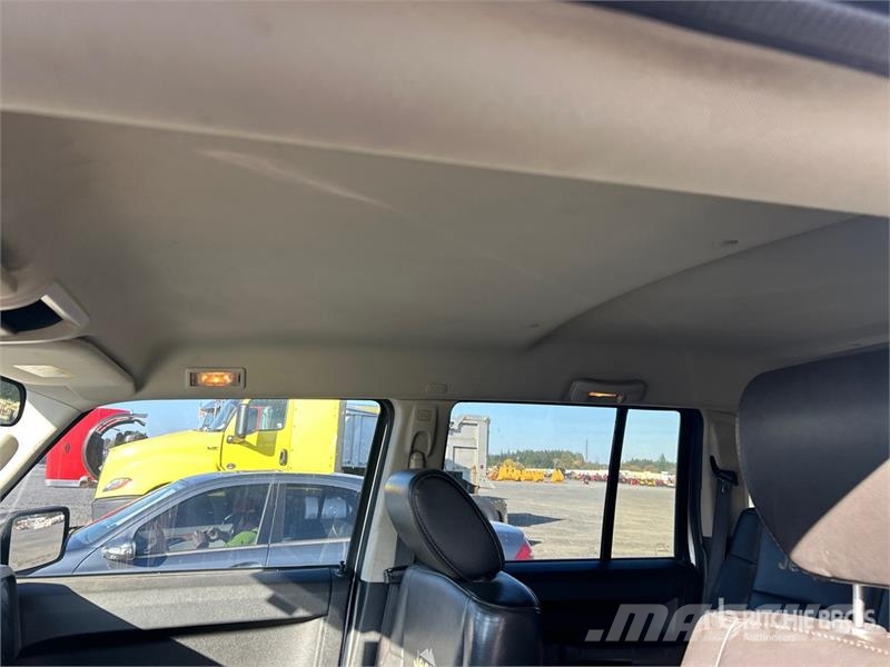 Jeep Commander 汽车