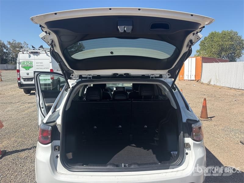Jeep Compass Latitude 2WD SUV Biler
