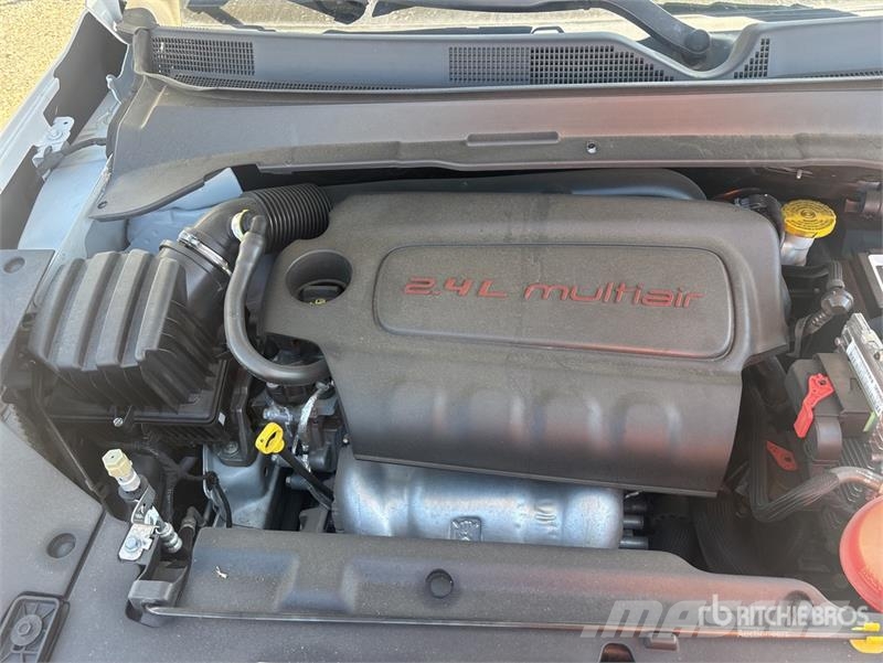 Jeep Compass Suv Latitude 2WD SUV Personbiler