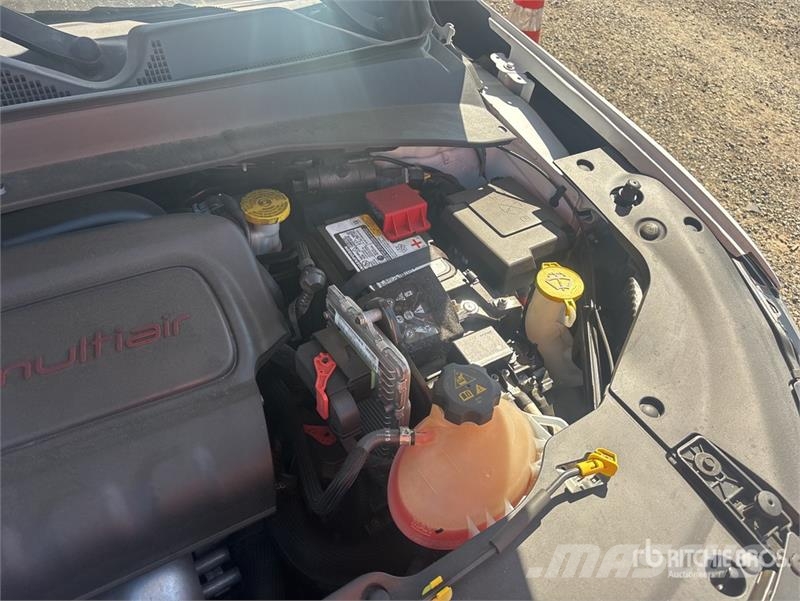 Jeep Compass Suv Latitude 2WD SUV Personbiler