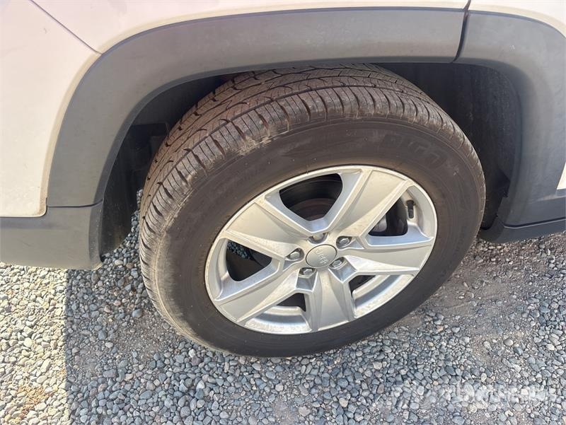 Jeep Compass Suv Latitude 2WD SUV Personbiler