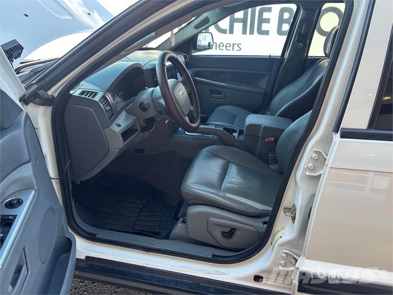 Jeep Grand Cherokee Laredo 자동차