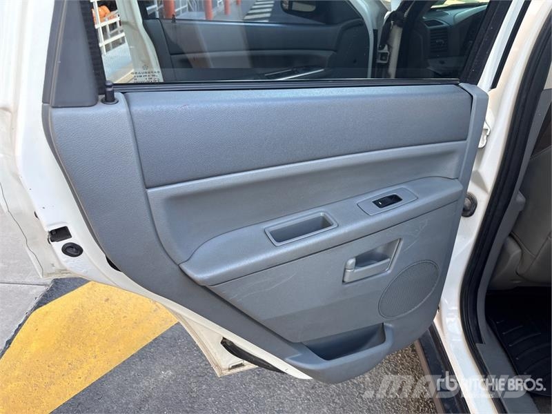 Jeep Grand Cherokee Laredo 자동차