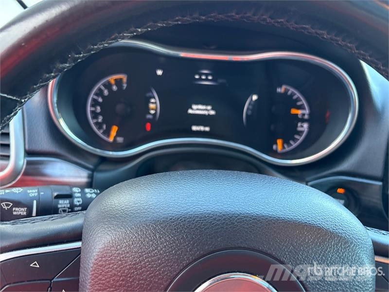 Jeep Grand Cherokee Limited 4WD SUV Avtomobili