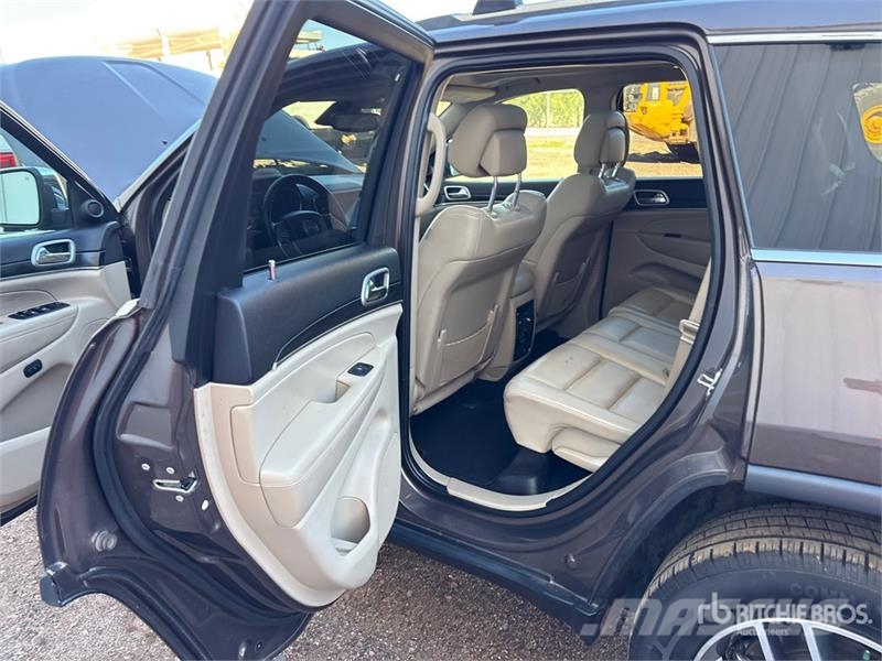 Jeep Grand Cherokee Limited 4WD SUV Avtomobili