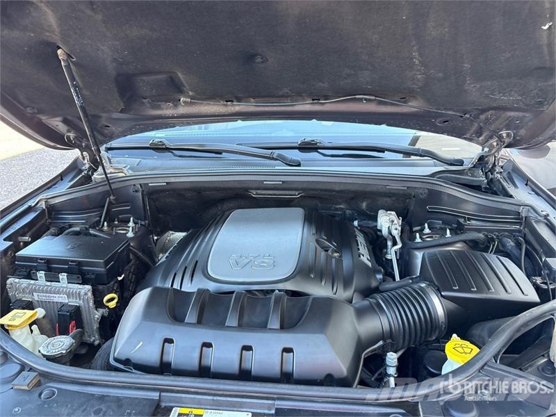 Jeep Grand Cherokee Limited 4WD SUV Avtomobili