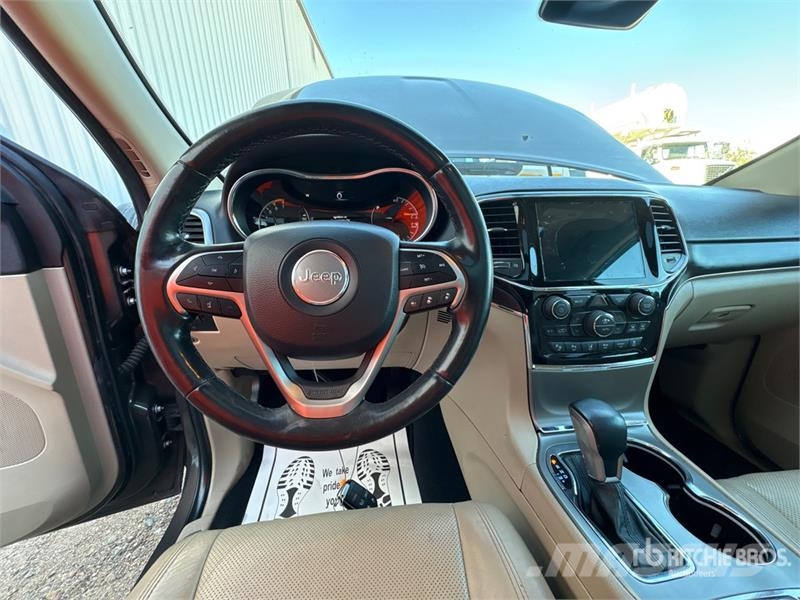 Jeep Grand Cherokee Limited 4WD SUV Avtomobili