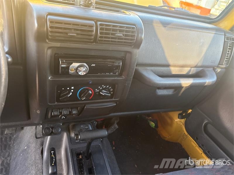 Jeep Wrangler 4WD SUV Avtomobili