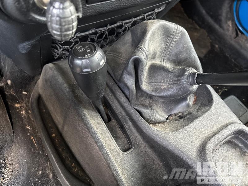 Jeep Wrangler Sport Automašīnas