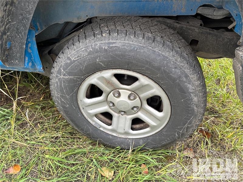 Jeep Wrangler Sport Automašīnas
