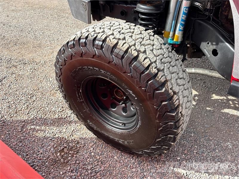 Jeep Wrangler Sport Carros