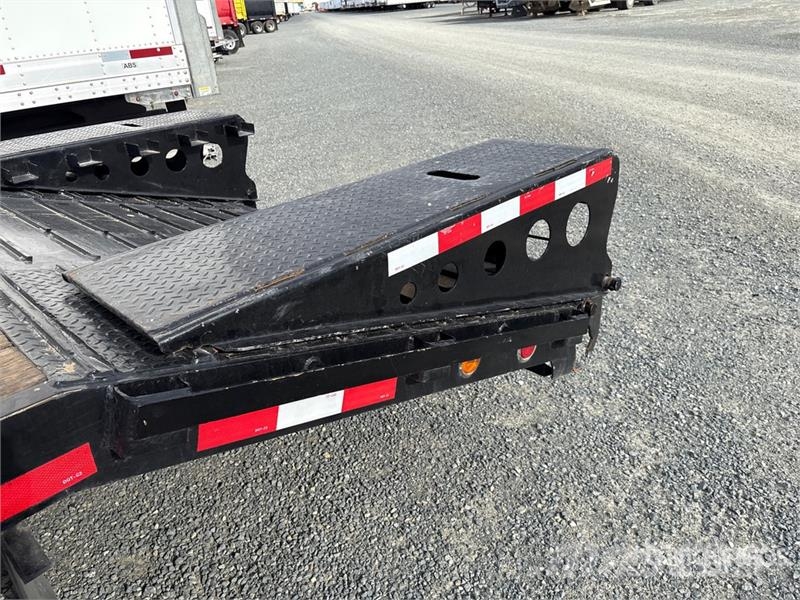 Jet Company 52 ft T/A Step Deck Trailer Low loaders