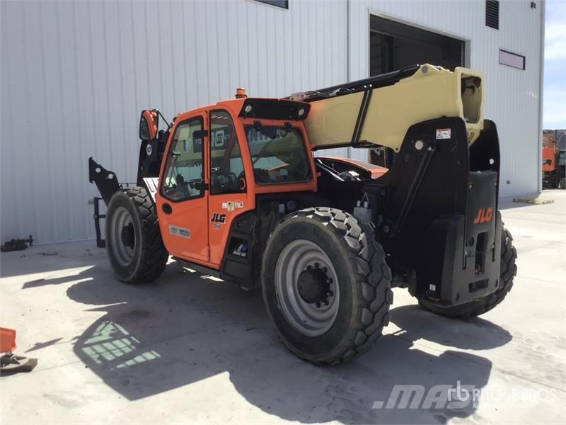 JLG 1043 Telehandler مناولات متداخلة