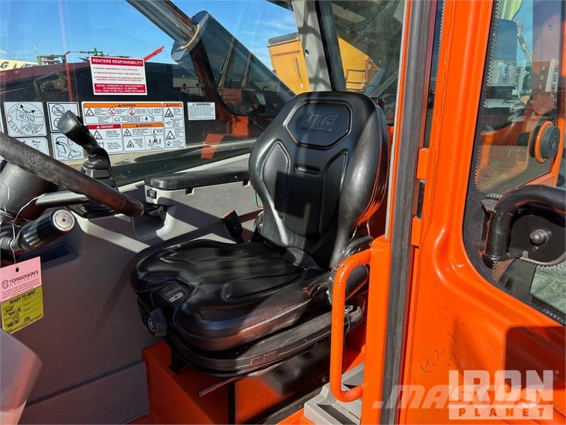 JLG 1055 Teleszkópos rakodók