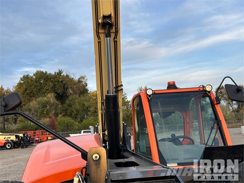 JLG 1055 مناولات متداخلة