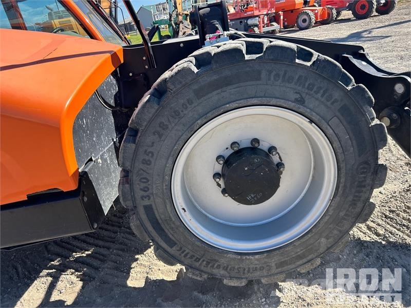 JLG 1055 Teleszkópos rakodók