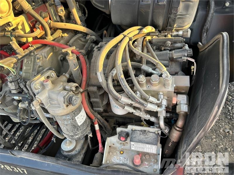 JLG 1055 مناولات متداخلة