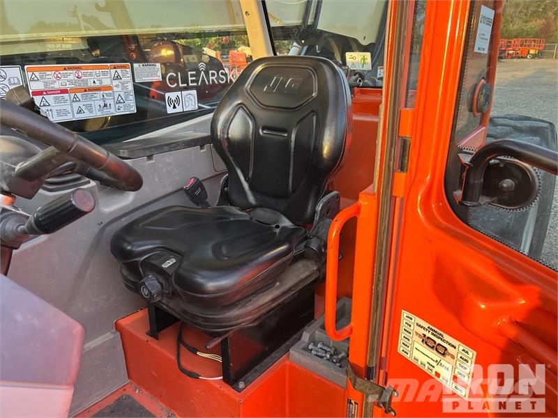 JLG 1055 مناولات متداخلة
