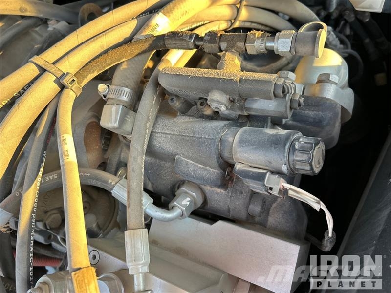 JLG 1055 مناولات متداخلة