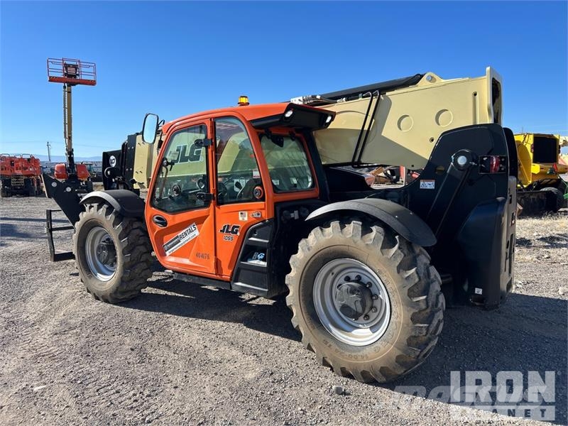 JLG 1055 Teleszkópos rakodók