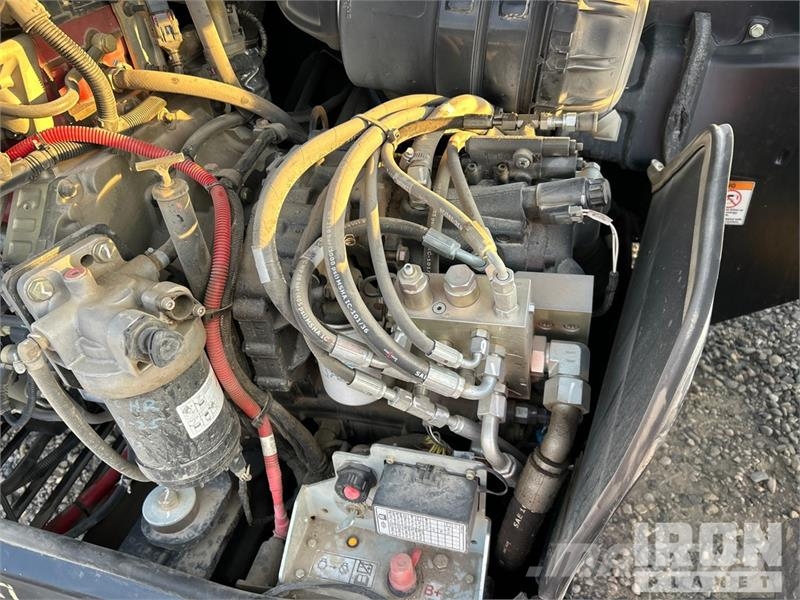 JLG 1055 مناولات متداخلة