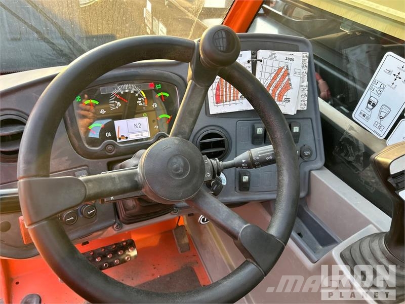 JLG 1055 مناولات متداخلة