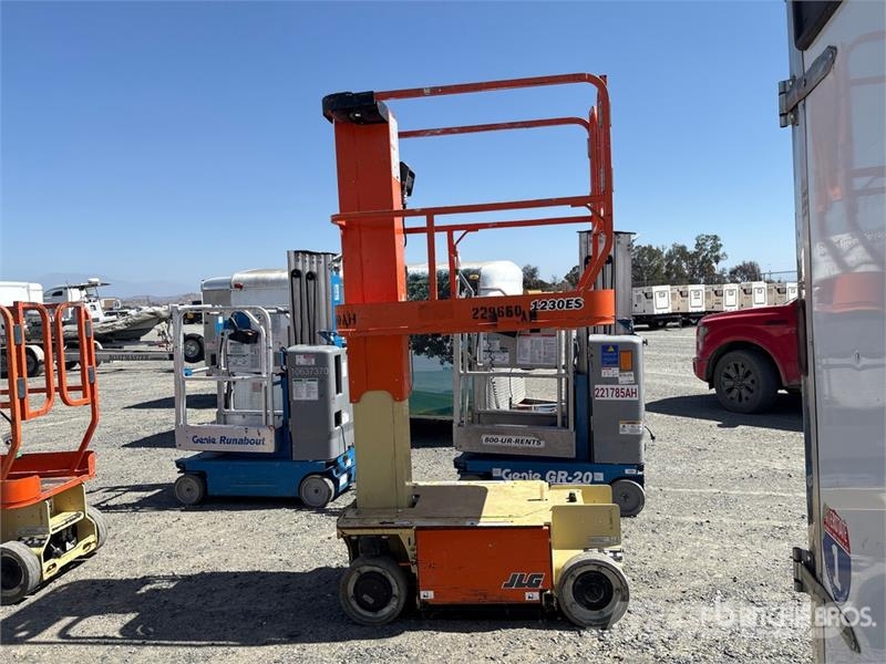JLG 1230ES Vertical Mast Lift Jarbolne penjajuće platforme