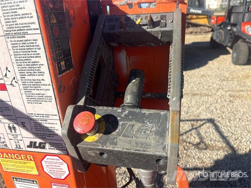 JLG 1230ES Vertical Mast Lift (Inoperable) Vertical mast lifts